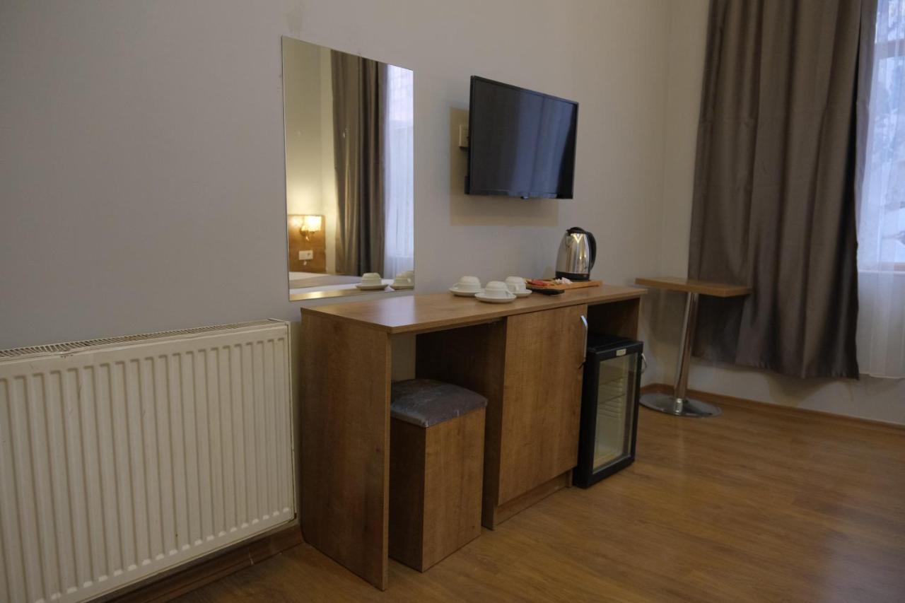 Adamantides Hotel Istanbul Ngoại thất bức ảnh